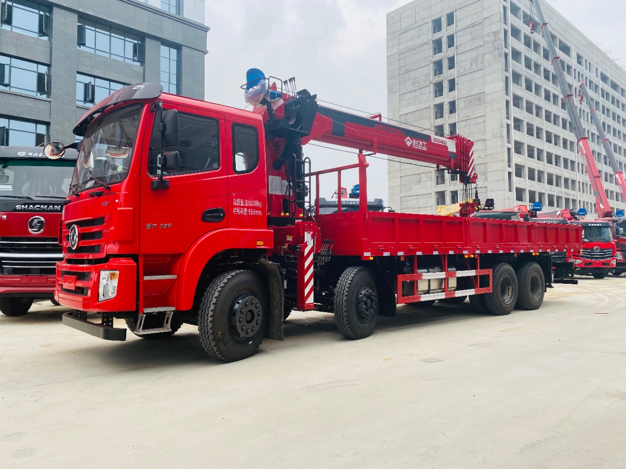 國(guó)六東風(fēng)錦程V6前四后八新飛工14噸五節(jié)臂吊機(jī)隨車(chē)吊